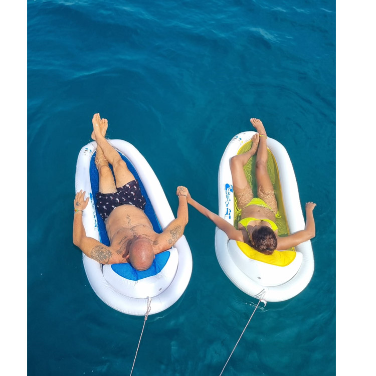 Amaca galleggiante gonfiabile con sacca...